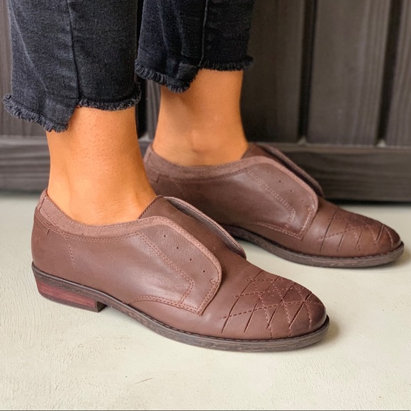 OTBT Shoes - Texas Brown Leather Distressed Laceless Oxfords
